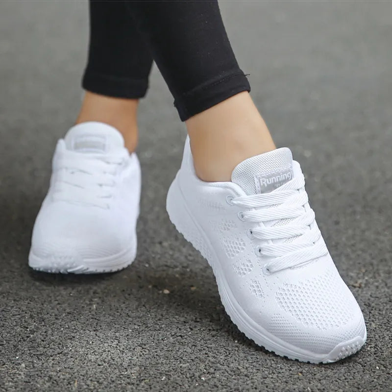 Baskets femme confortables, parfaites pour la course, la marche et l'activité sportive, avec excellent amorti.