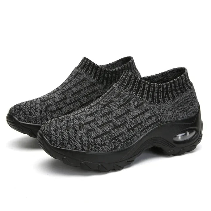 Baskets femme légères à maille respirante avec coussin d'air pour un confort optimal et un style quotidien décontracté.