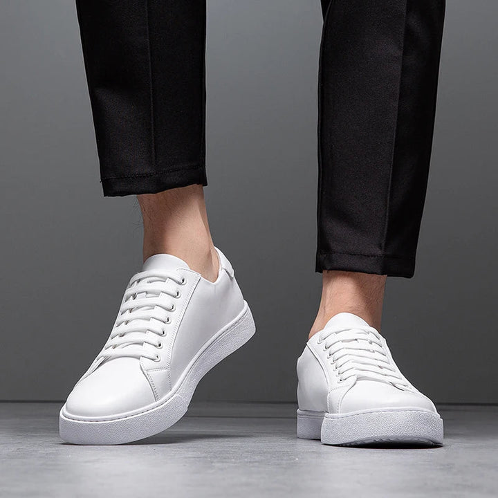 Baskets homme en cuir, style élégant et confortable.  Design intemporel, cuir premium.