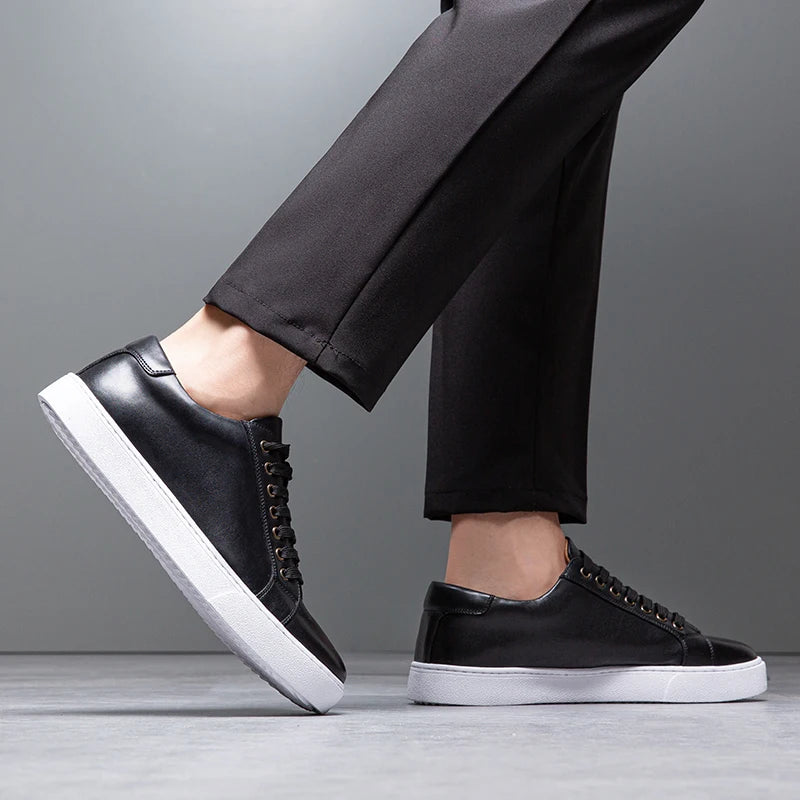 Baskets homme en cuir, style élégant et confortable.  Design intemporel, cuir premium.