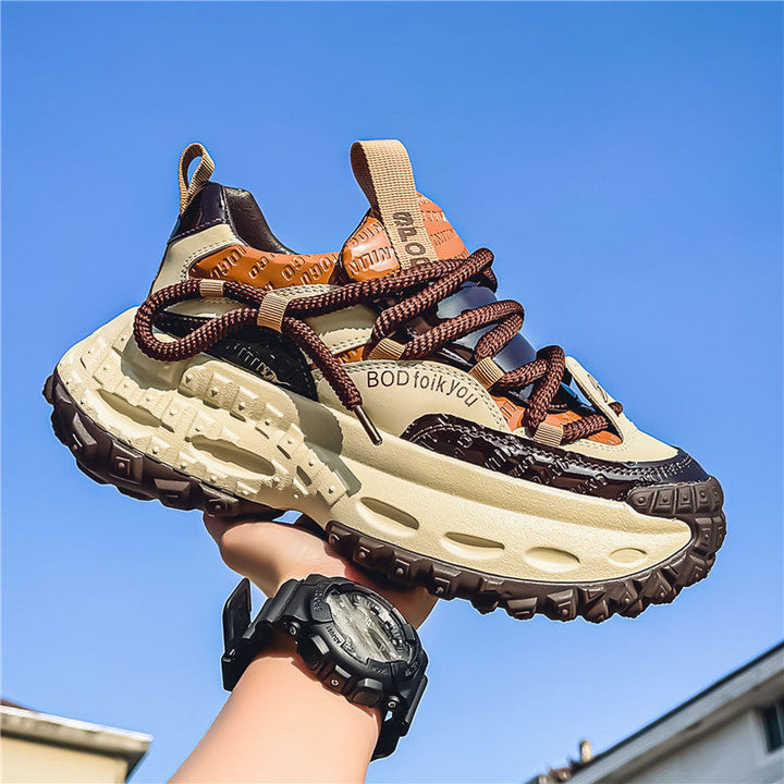 Basket homme casual pour le quotidien, design urbain avec semelles épaisses pour une marche confortable et stylée.