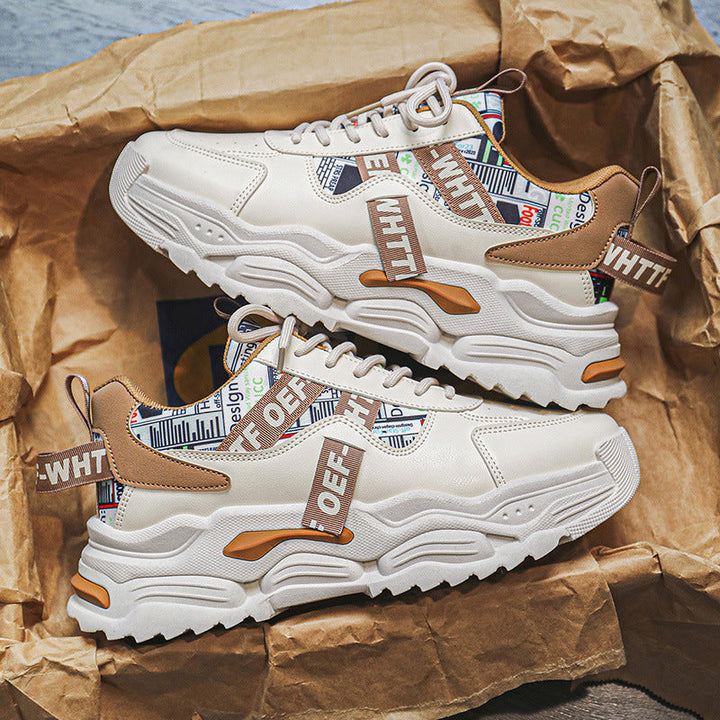 Semelles épaisses et confortables pour ces baskets homme, idéales pour un style urbain moderne et polyvalent.