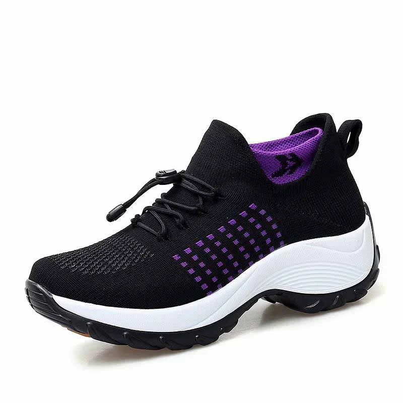 Détail semelle baskets femme, amorti avancé, soutien orthopédique pour longue marche.