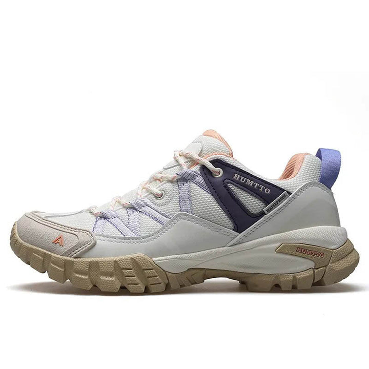 Baskets sport-chic femme, confortables et élégantes, parfaites pour le style urbain et l'extérieur.