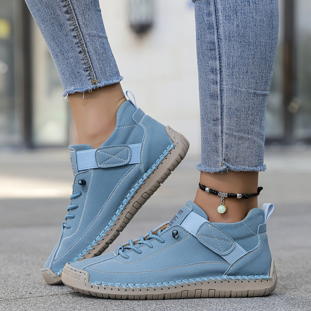 Semelle ergonomique de baskets orthopédiques femme, assurant soutien, confort et stabilité.
