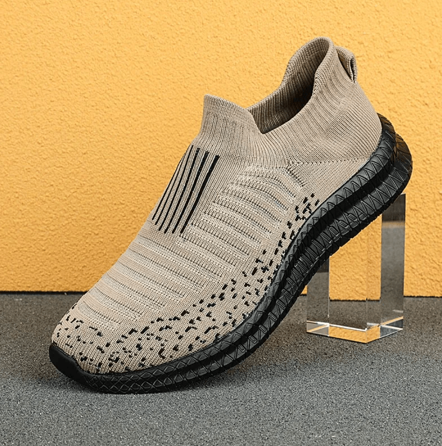 "Baskets orthopédiques homme Avana, design ergonomique, semelle antidérapante, confort et style moderne, soutien optimal."