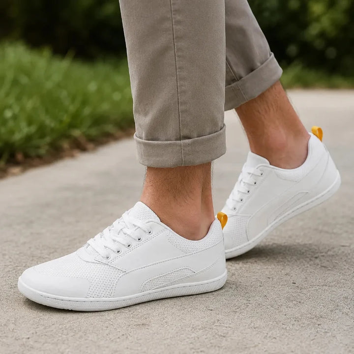Baskets pieds nus unisexes au design moderne, dotées d'une semelle antidérapante robuste pour toute activité.