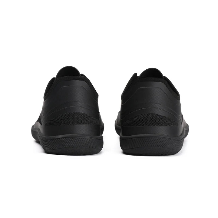 Baskets pieds nus respirantes grises, ultra légères, semelle flexible pour sport et marche naturelle.