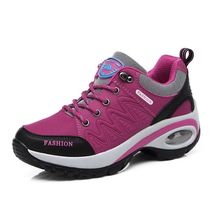 Baskets plateforme femme, confortables et légères, idéales pour la marche et le quotidien, avec amorti optimal.