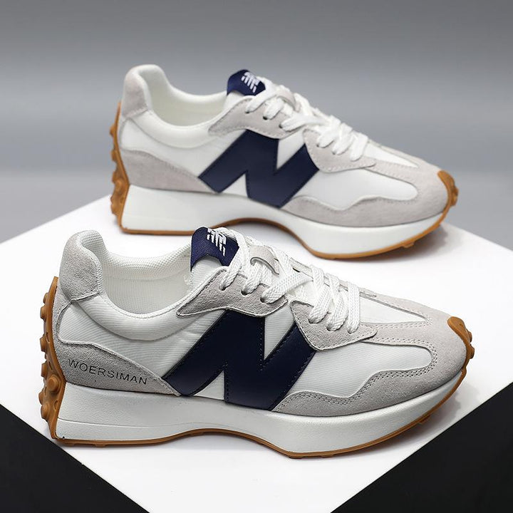Chaussures sport femmes actives, alliant confort décontracté et look chic pour toutes occasions.