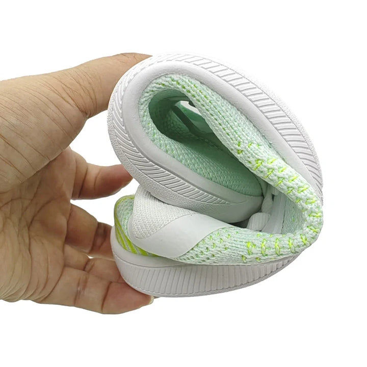 Chaussures polyvalentes unisexes, pieds nus, larges et flexibles, parfaites pour la marche, sport ou usage quotidien.