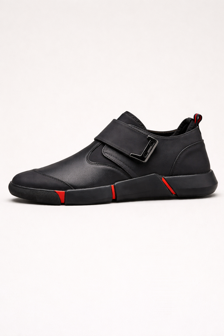 Baskets urbaines hommes avec fermeture réglable, idéales pour le confort quotidien et un style polyvalent.