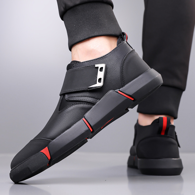 Sneakers hommes élégantes, confortables et réglables, conçues pour le quotidien actif en ville.
