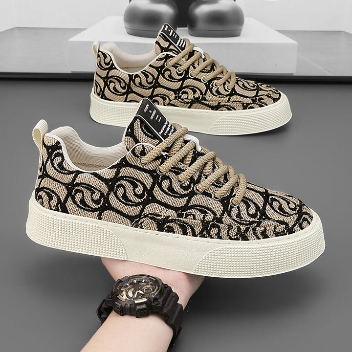 Chaussures basses Mauro pour hommes, design épuré et décontracté, parfaites pour le style urbain quotidien.