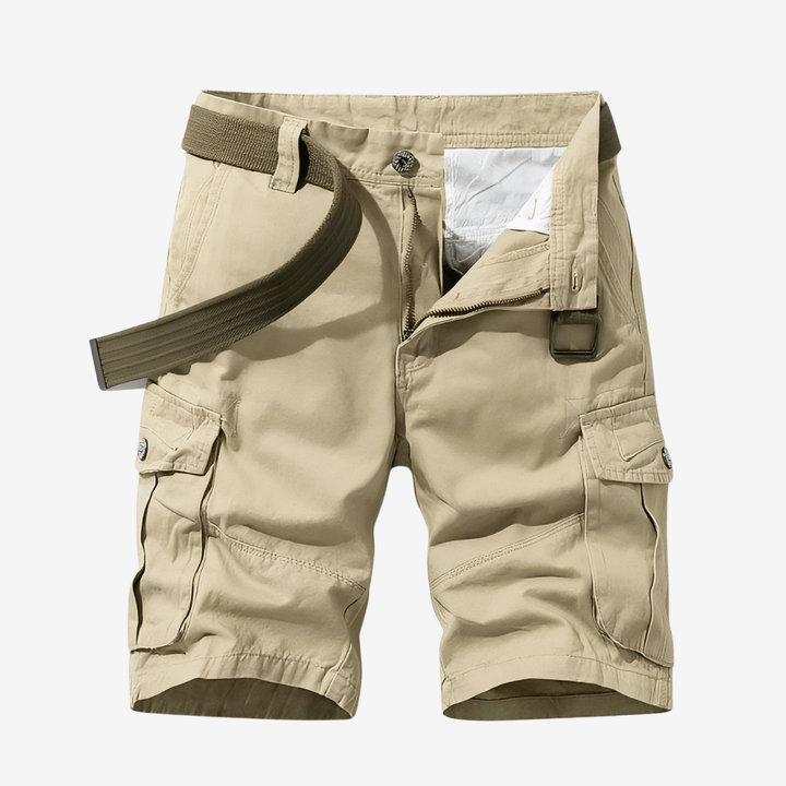"Bermuda de randonnée homme léger et robuste, tissu respirant, ceinture ajustable et poches cargo pour aventure en plein air.