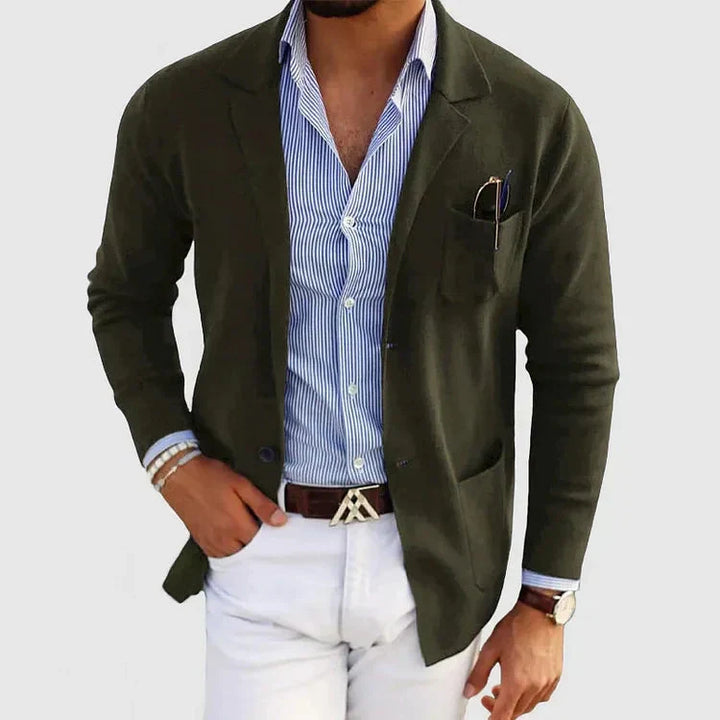 Blazer élégant homme à col revers, poches à bouton, design moderne, parfait pour toutes occasions et un confort optimal.