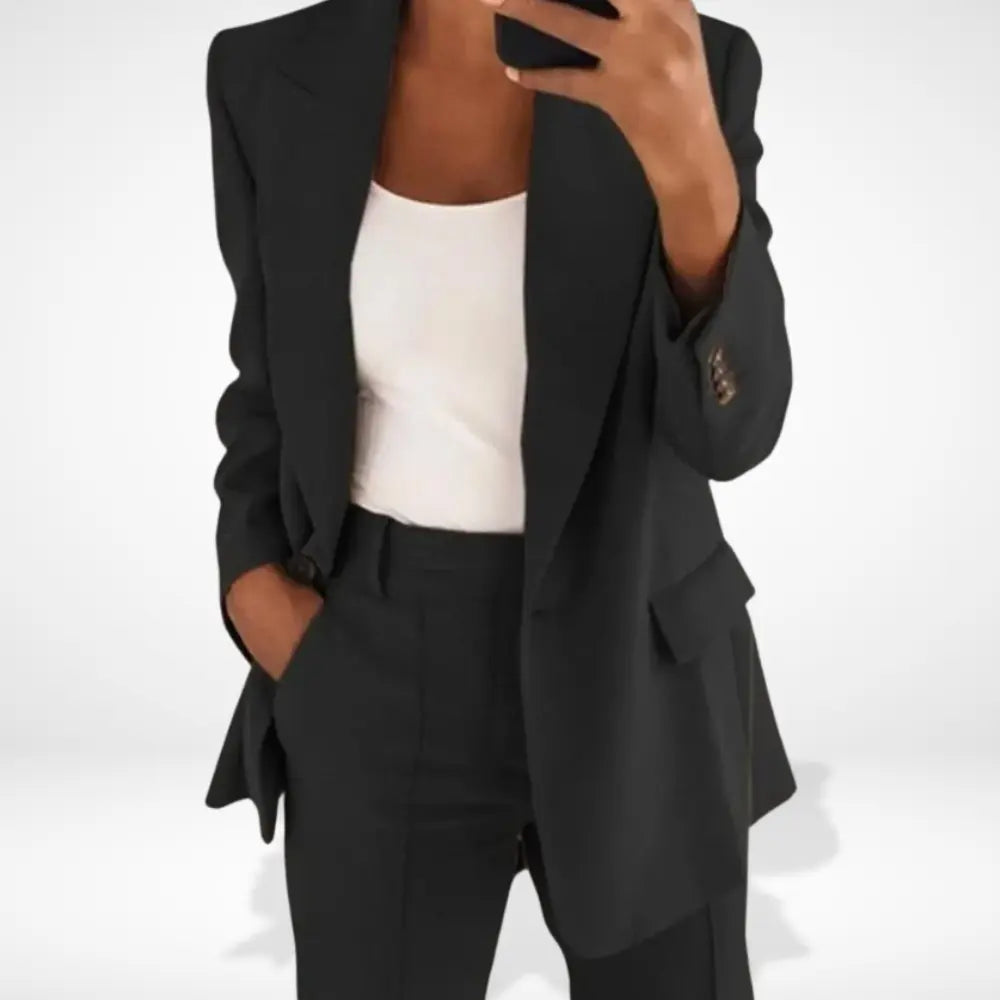 Blazer femme coupe droite, long et élégant.  Style professionnel ou décontracté.  Silhouette impeccable.