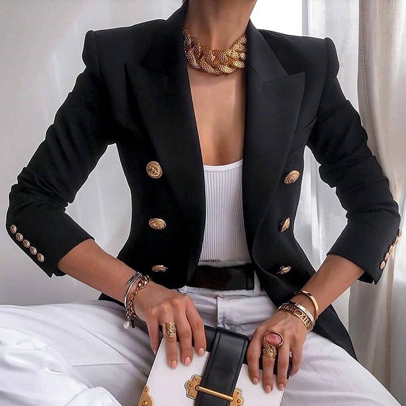 Blazer femme élégant, coupe ajustée, manches longues, poches, boutonnage double.  Look chic et confortable.