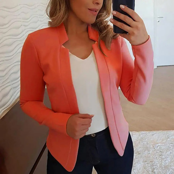 Blazer femme élégant, idéal pour le bureau et un look professionnel. Veste chic polyvalente mode automne.