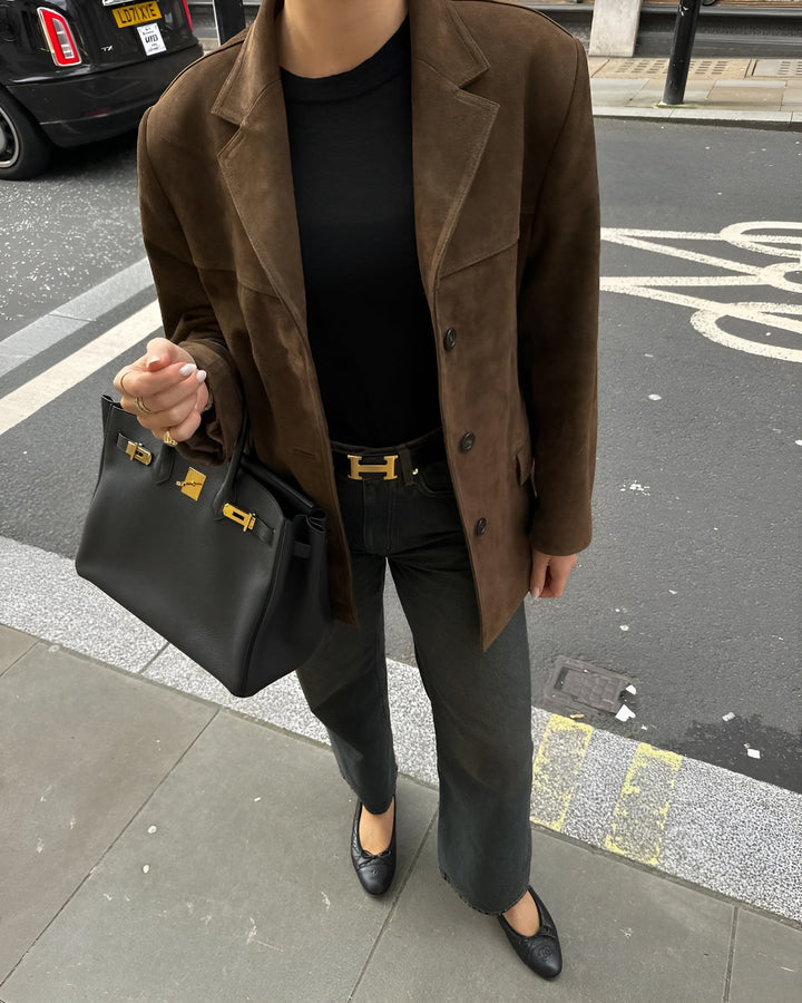 Veste blazer chic femme, couleur marron chaude, pour un style tendance et sophistiqué.