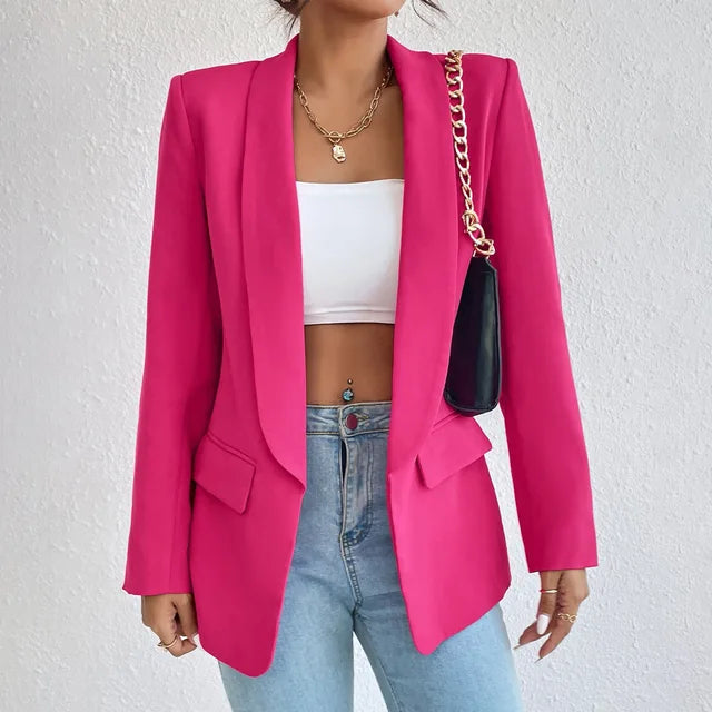 Blazer Fiona, femme, élégant, coupe raffinée, lignes épurées, polyvalent, confortable, bureau, événement formel.