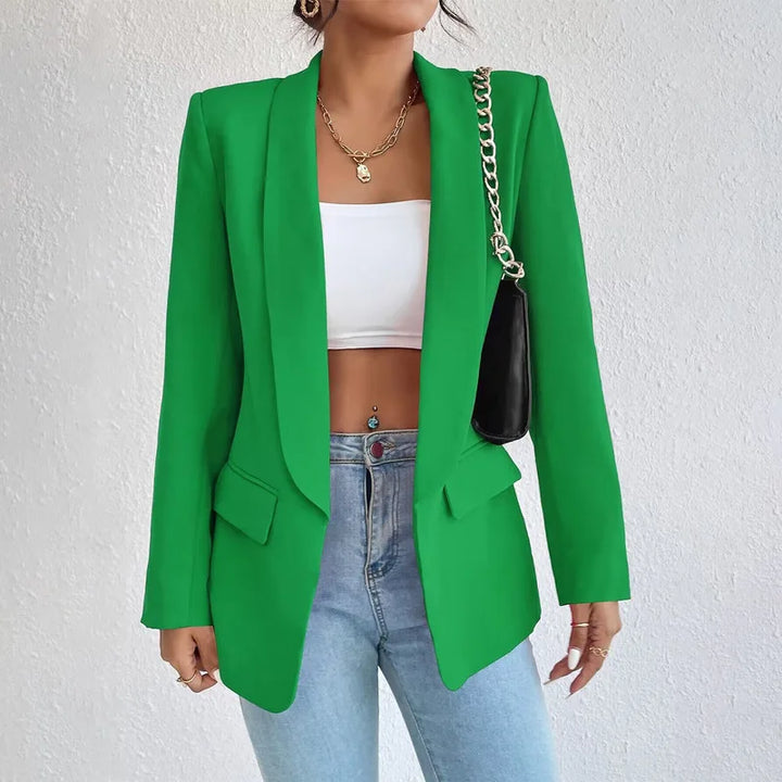 Blazer Fiona, femme, élégant, coupe raffinée, lignes épurées, polyvalent, confortable, bureau, événement formel.