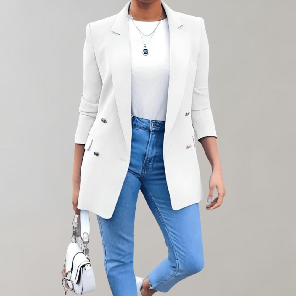 Blazer femme chic intemporel, idéal pour le printemps. Veste mode élégante, parfaite pour un look décontracté ou travail.