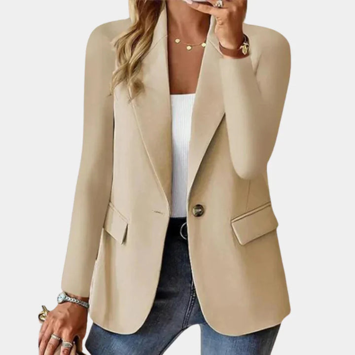 Veste blazer extensible pour femme, offrant liberté de mouvement et look moderne, parfaite pour le quotidien.