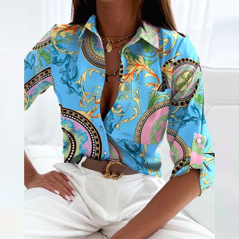 Blouse femme col rabattu, style élégant et intemporel.  Coupe flatteuse, tissu confortable.  Parfait pour un look chic et déc