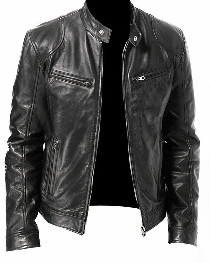 Blouson de moto en cuir noir pour homme avec design épuré, idéal pour protection et style lors de la conduite.