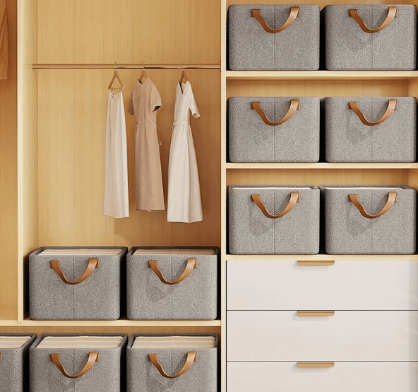 Boîte rangement vêtements pliable grande capacité.  Rangement optimal, tissu robuste, poignées solides.