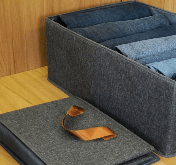 Boîte rangement vêtements pliable grande capacité.  Rangement optimal, tissu robuste, poignées solides.