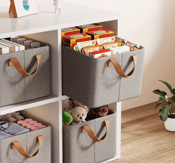 Boîte rangement vêtements pliable grande capacité.  Rangement optimal, tissu robuste, poignées solides.