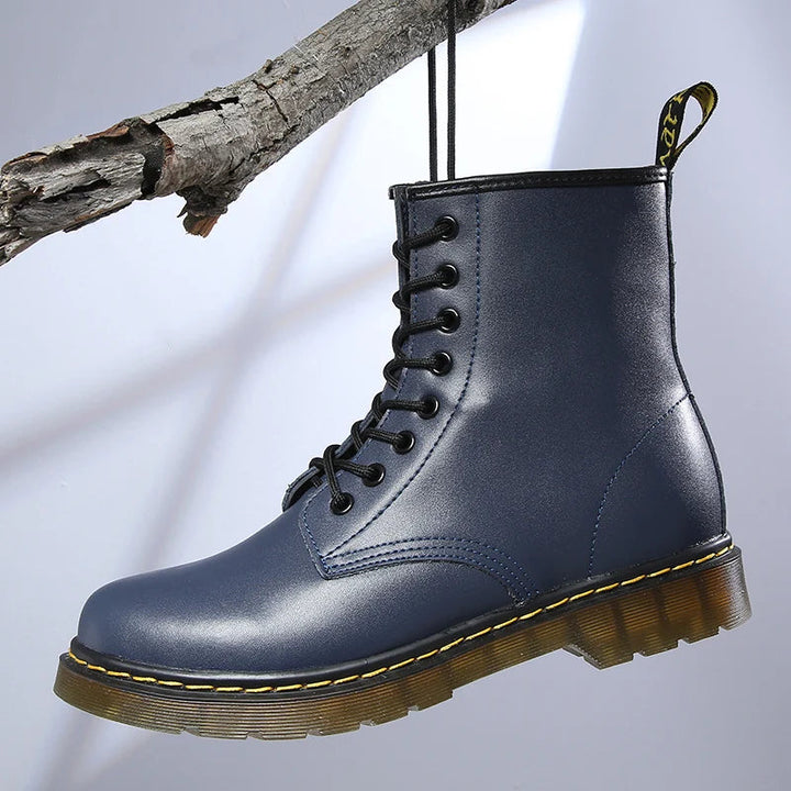 Bottines noires Andrea pour femmes, polyvalentes et confortables. Idéales pour la mode automne-hiver.