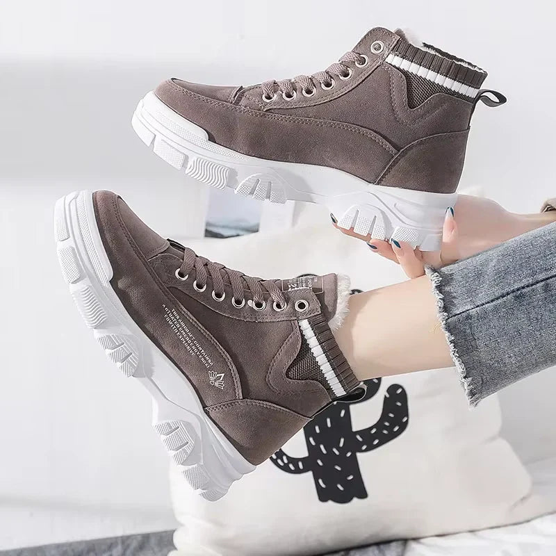 Bottes d'hiver femme élégantes marron, coton chaud et semelles épaisses antidérapantes.