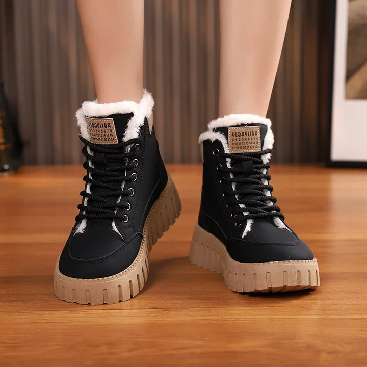 Bottes de cheville femme kaki, très confortables et chaudes, parfaites pour affronter le froid avec style.