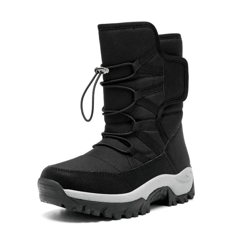 Bottes mode femme pour l'hiver, hautes et imperméables, offrant chaleur et protection contre la neige.