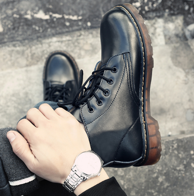 Bottes d'hiver confortables et modernes pour femmes. Style polyvalent, idéales pour la ville et les sorties hivernales.