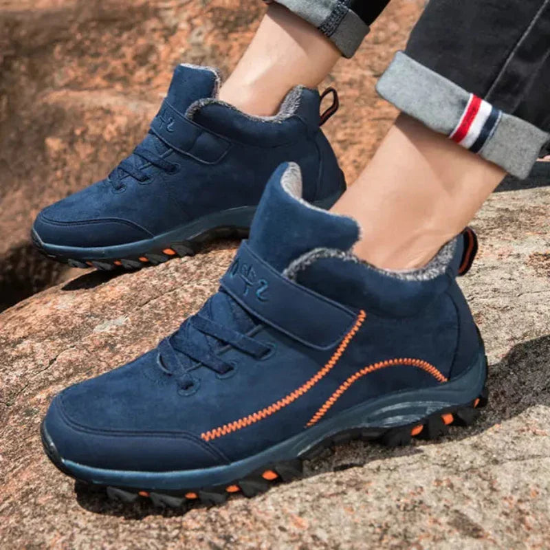 Bottes d'hiver unisexe élégantes et chaudes, parfaites pour la neige. Style et confort garantis.