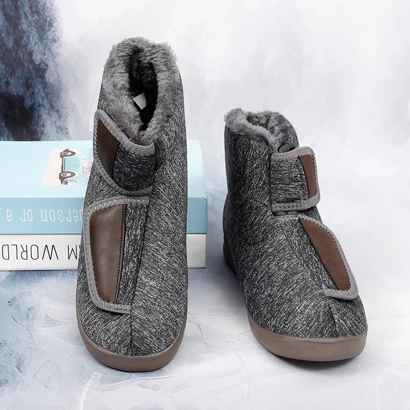 Bottes d'hiver noires antidérapantes, conçues pour la neige. Chaleur et protection robustes.