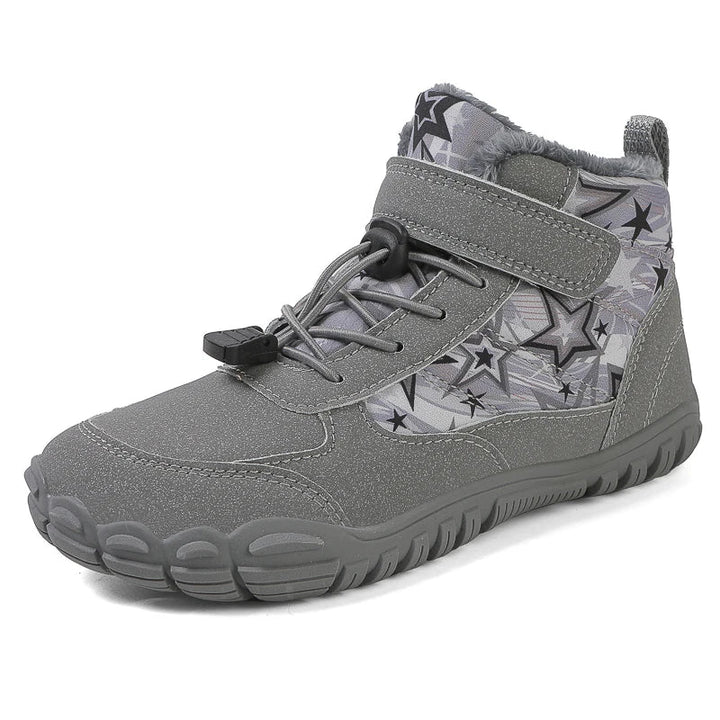 Bottes de neige imperméables pour enfants, conçues pour le confort et la chaleur lors des activités hivernales.