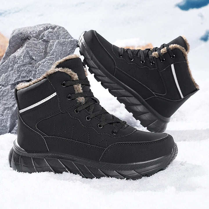 Bottes homme fourrées, assurant chaleur et protection contre le froid extrême lors d'activités extérieures hivernales.