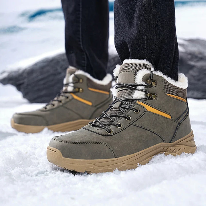Semelle adhérente de bottes de neige et randonnée unisexes, offrant sécurité et traction en conditions hivernales.