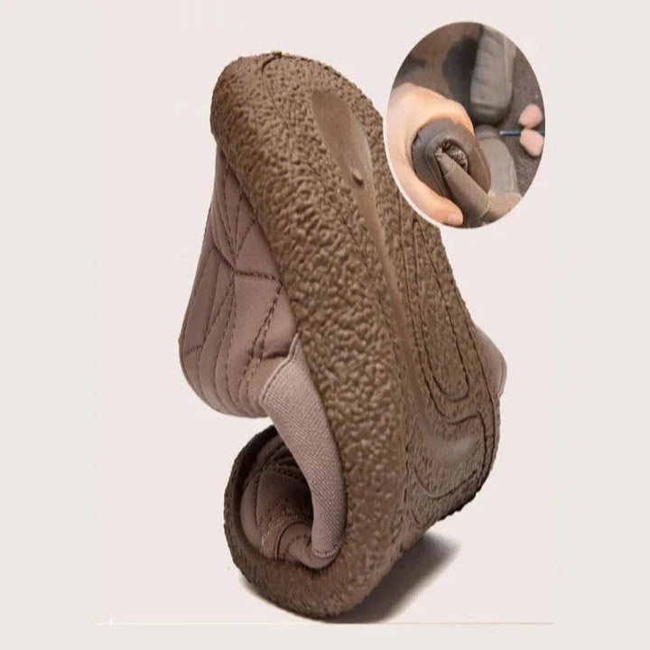 Bottes neige noires femme, élégantes et chaudes, pour un confort optimal en ville ou randonnée.