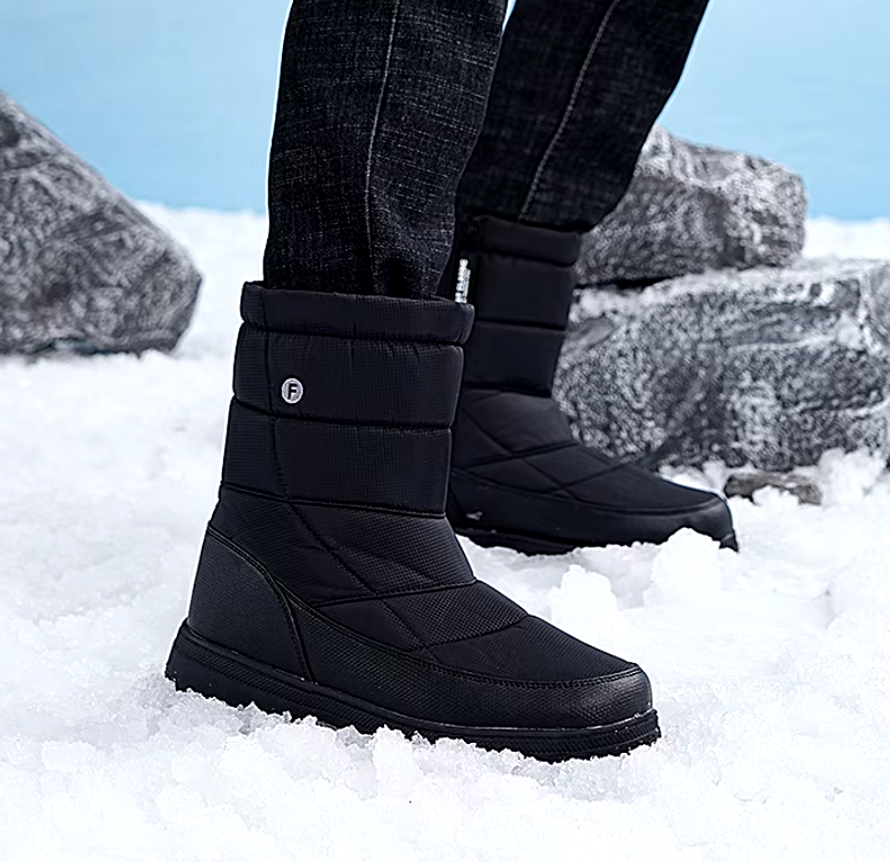 Design moderne de bottes de neige imperméables, offrant style, chaleur et protection hivernale.