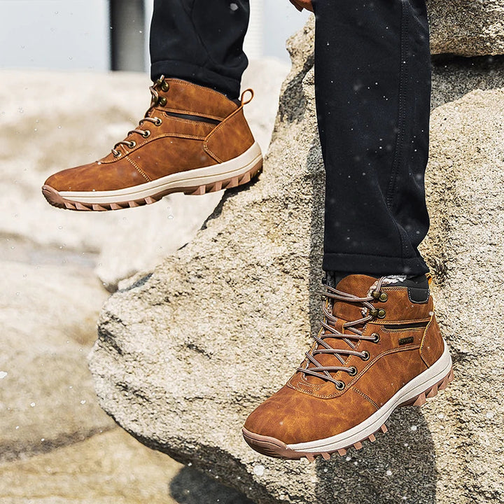 Bottes d'hiver chaudes et imperméables pour homme/femme, parfaites pour la neige et le confort en extérieur.