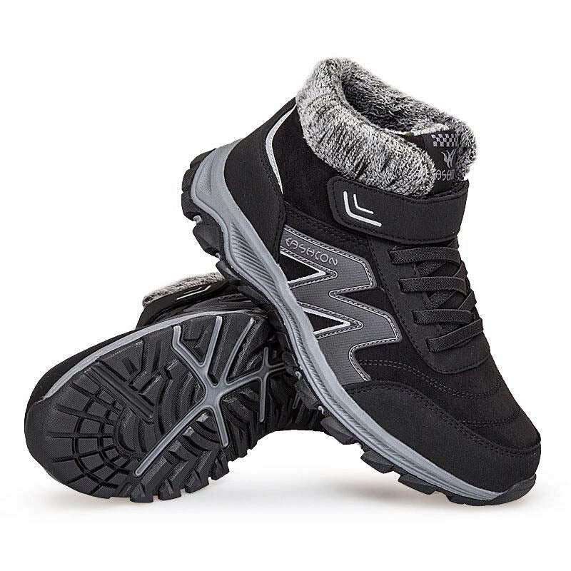 Chaussures montantes de randonnée en peluche, chaudes et confortables, parfaites pour les activités hivernales en extérieur.