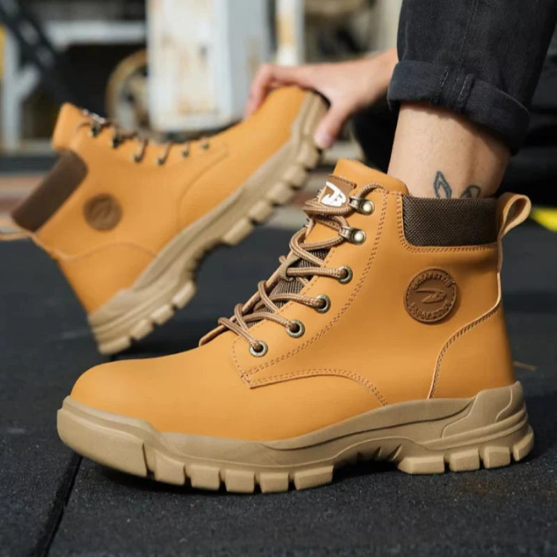 Bottes de travail homme avec protection anti-crevaison, antidérapantes et résistantes au feu.