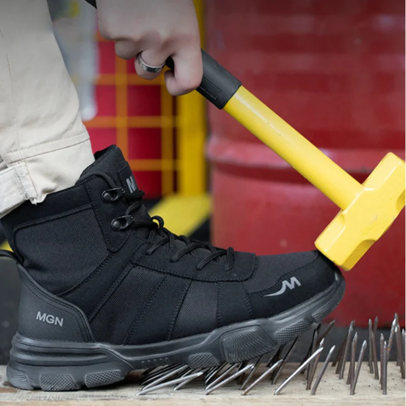 Bottes de sécurité confortables avec protection acier et anti-perforation. Parfaites pour travail et chantier.