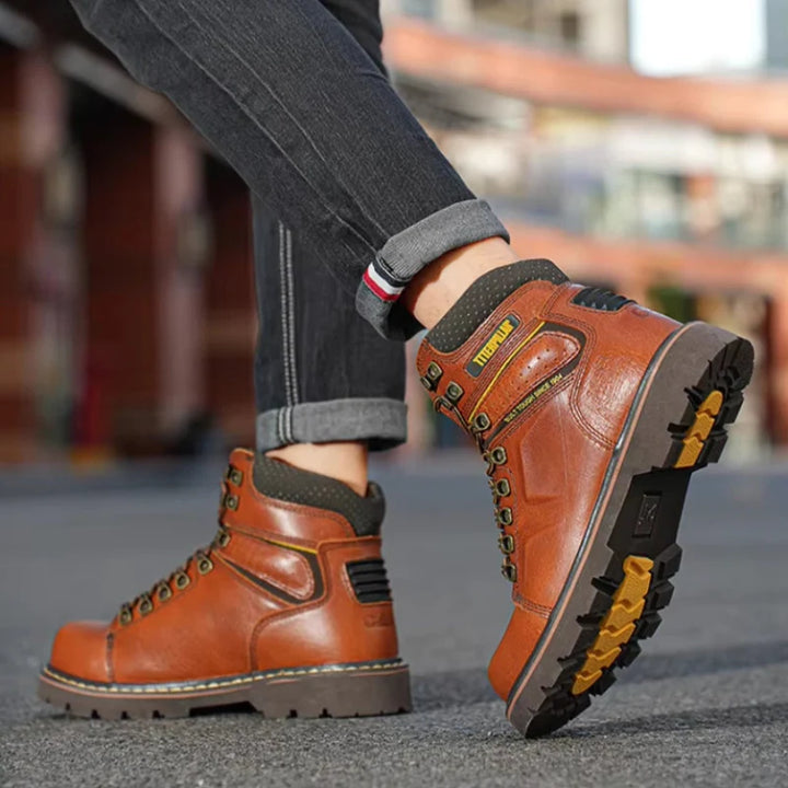 Bottes de sécurité en cuir noir unisexe, robustes, confortables et durables pour protection quotidienne au travail.